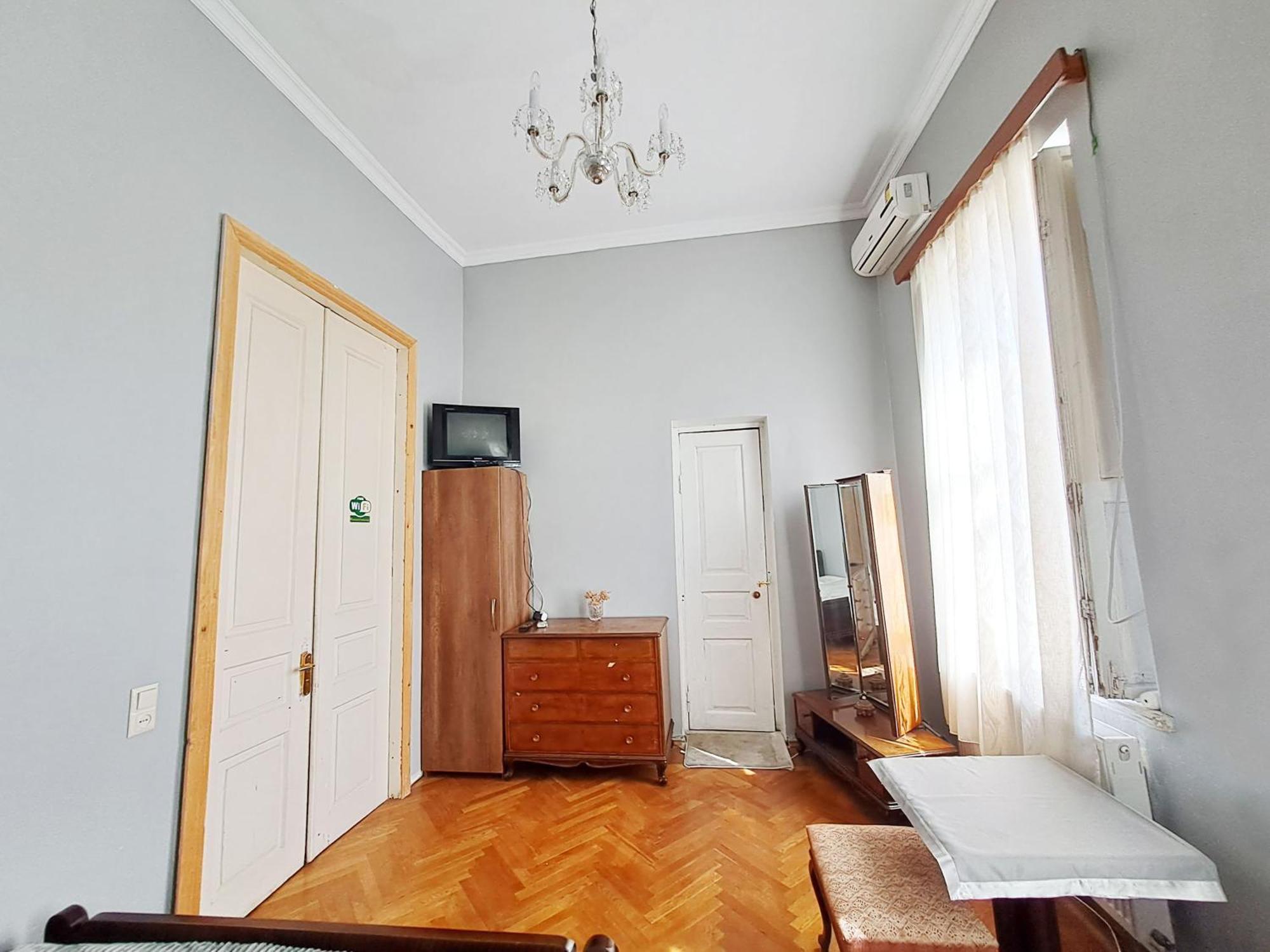 Guest House Tall Rooms Зугдіді Екстер'єр фото